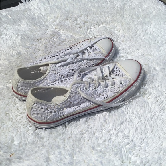 Converse Shoes - White Lace Converse Sneakers Women’s Size 8
